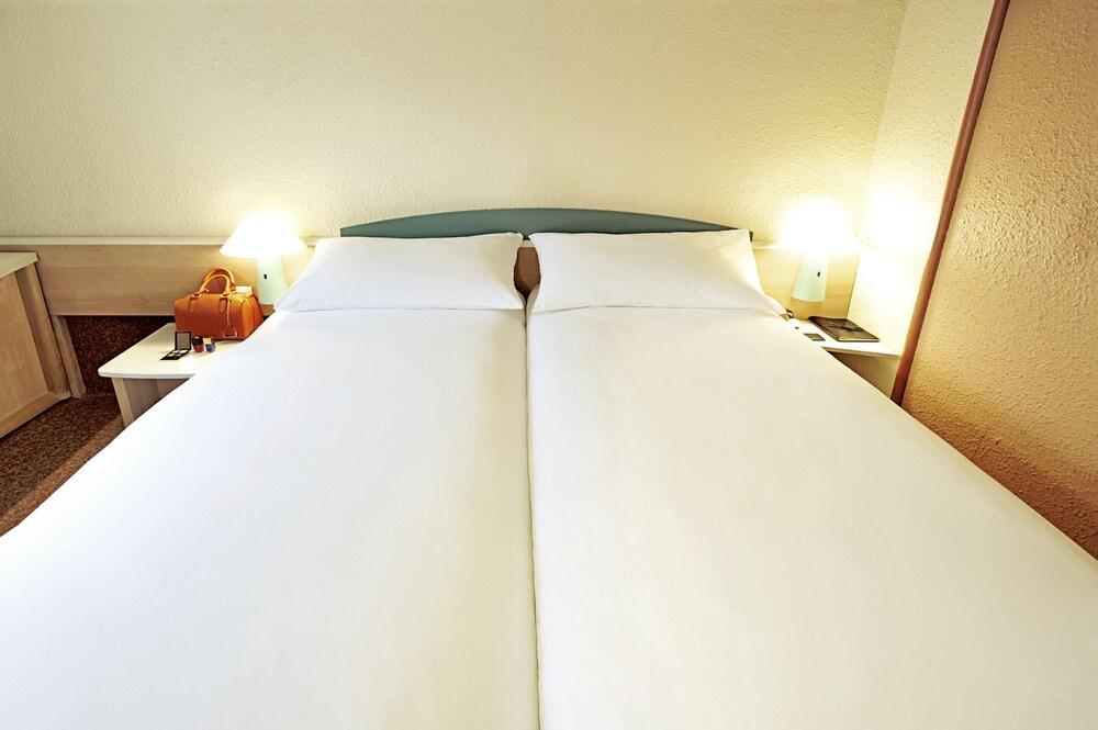 Hotel Ibis Bragança Eksteriør bilde
