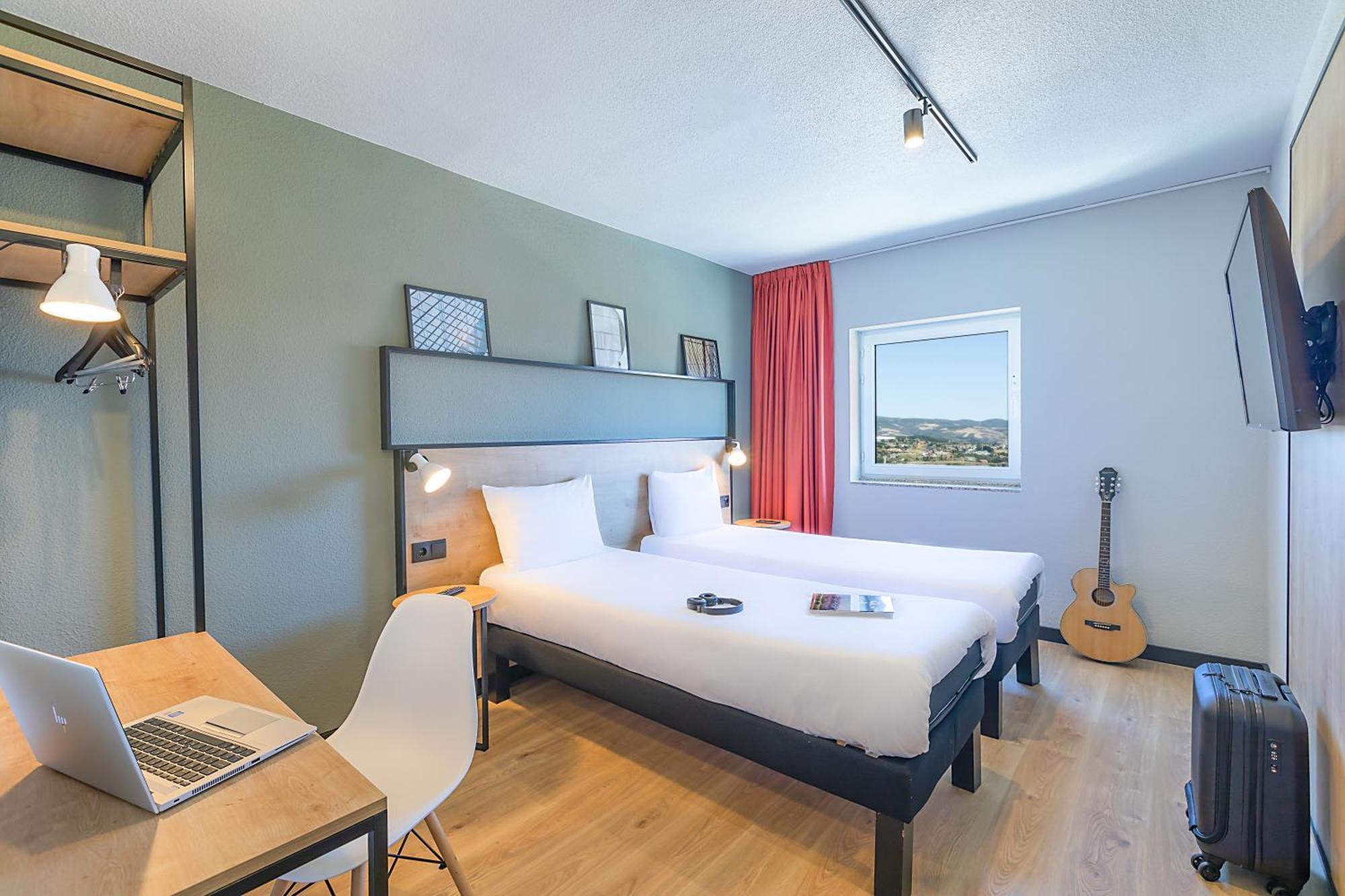 Hotel Ibis Bragança Eksteriør bilde